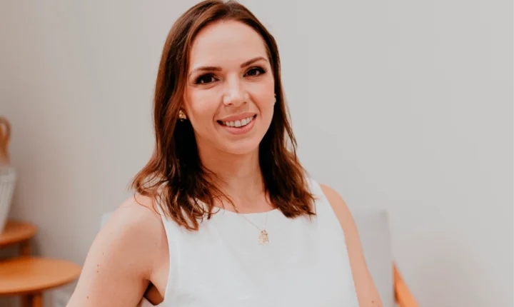 Corre e não emagrece? Hormônios podem dificultar perda de peso mesmo com hábitos saudáveis, alerta Dra. Camila Viecceli